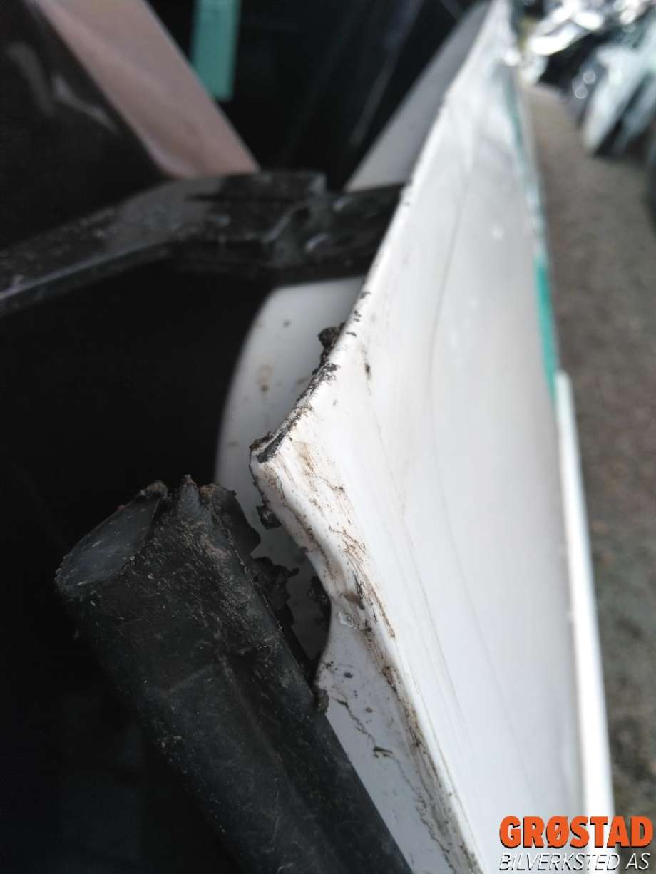 Dør venstre skyvedør til VW Transporter / Caravelle 2015-2019 (T6) (T6) (7E0 843 107 BD|7LA 843 107 E|)