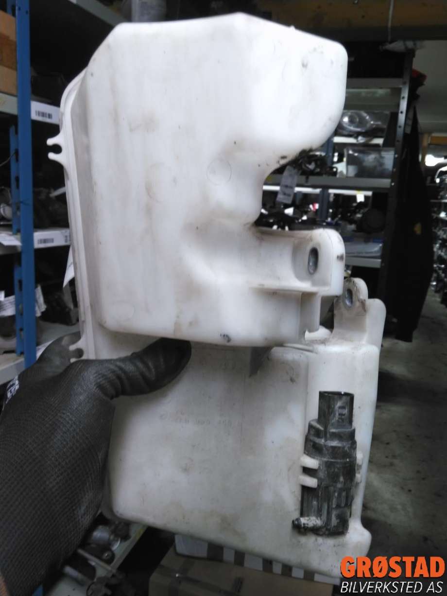 Spylertank til VW Transporter / Caravelle 2015-2019 (T6) (T6) (7E0 955 453 D|)