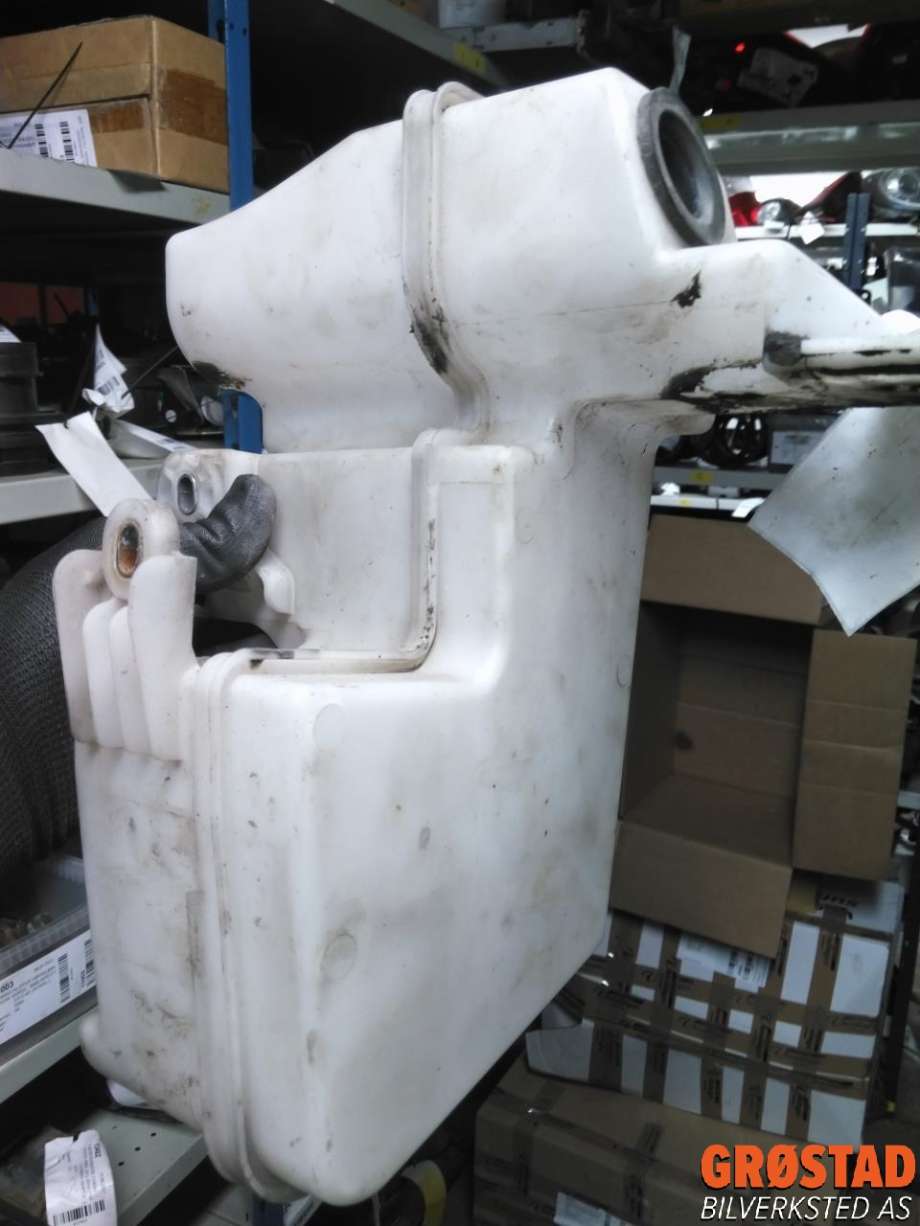 Spylertank til VW Transporter / Caravelle 2015-2019 (T6) (T6) (7E0 955 453 D|)