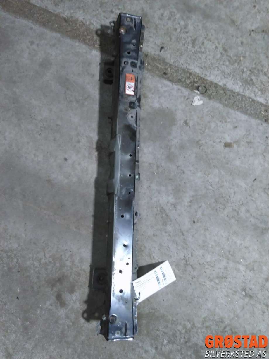 Frontplate øvre til Mitsubishi Outlander, 2012-2015 (Type III, Fase 1)  (5256B735)