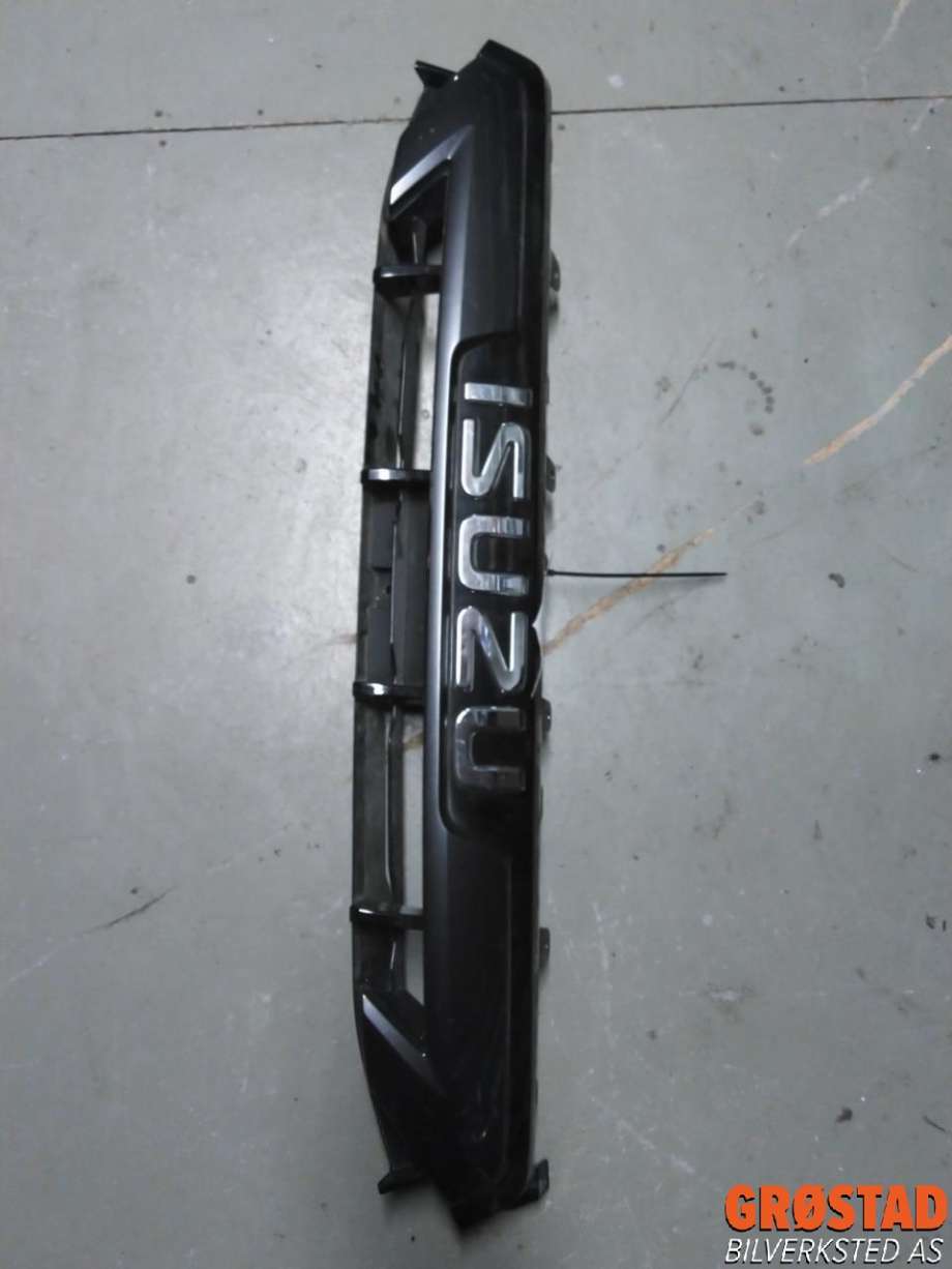 Grill til Isuzu D-Max, 2021-->> (Type III)