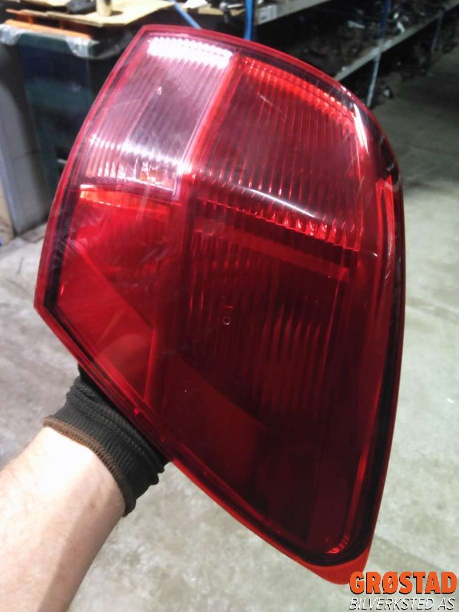 Baklykt høyre ytre til Nissan Qashqai 2007-2010 (Type I, Fase 1) (26550EY00A|)