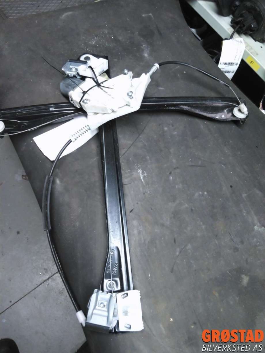 Ruteheis høyre foran til Mercedes GL, 2006-2012 (X164) (X164) 