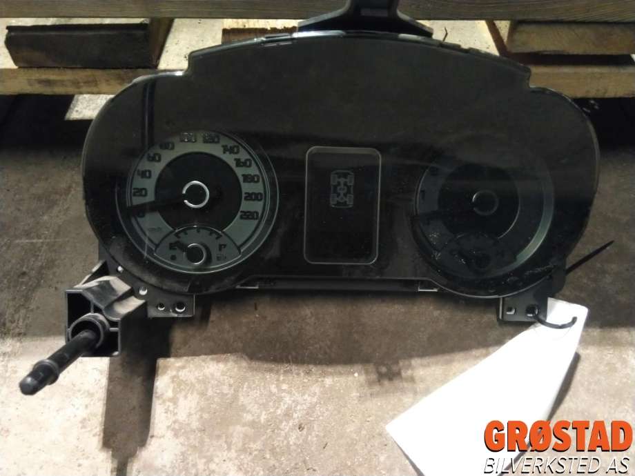 Speedometer til Mitsubishi Pajero, 2007-2016 (Type IV, Fase 1) (8100A626)