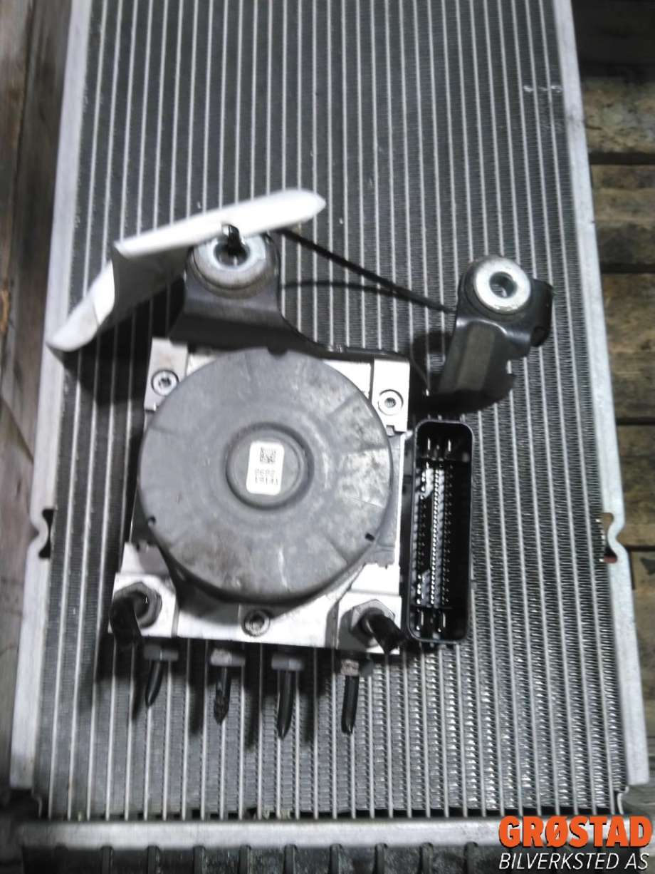 ABS sentral til Ford Mondeo, 2014-2019 (Type V, Fase 1)  (2038579)