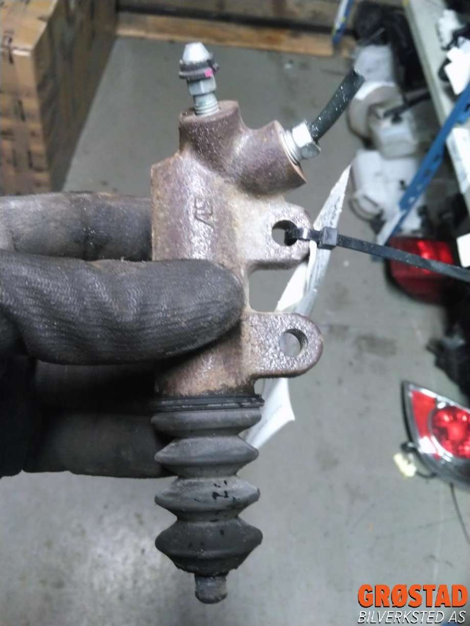 Clutchsylinder til Toyota Avensis, 2003-2008 (Type II) (3147012190)