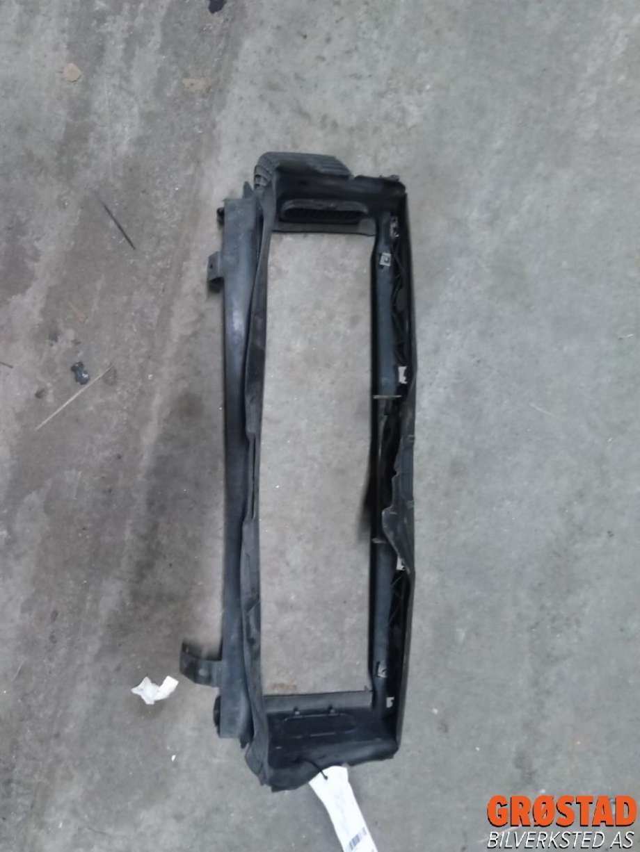 Frontplate til BMW 3-Serie 2012-2018 (F30/F31/F34) (F30/F31/F34)