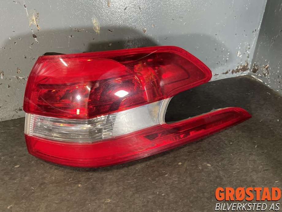 Baklykt høyre ytre til Peugeot 308 2013-2021 (Type II) (96 780 938 80|)