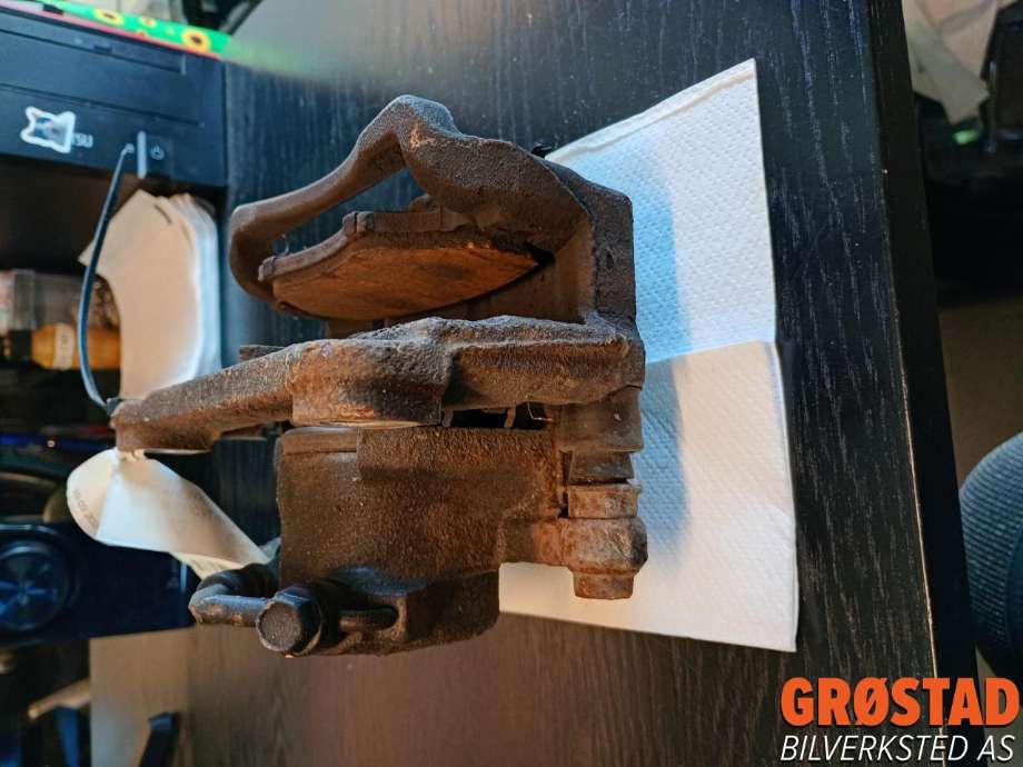 Bremsecaliper venstre foran til Mazda MX-5 2006-2015 (Type III)  