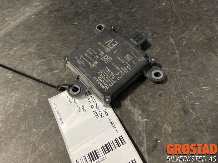 Sensor blindsone til Toyota bZ4X 2022-->>