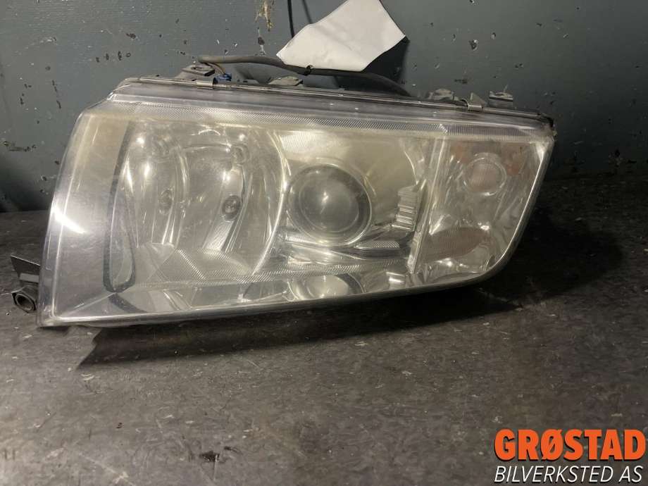 Frontlykt venstre xenon til Škoda Fabia, 2000-2007 (Type I) (6Y1 941 015 S)
