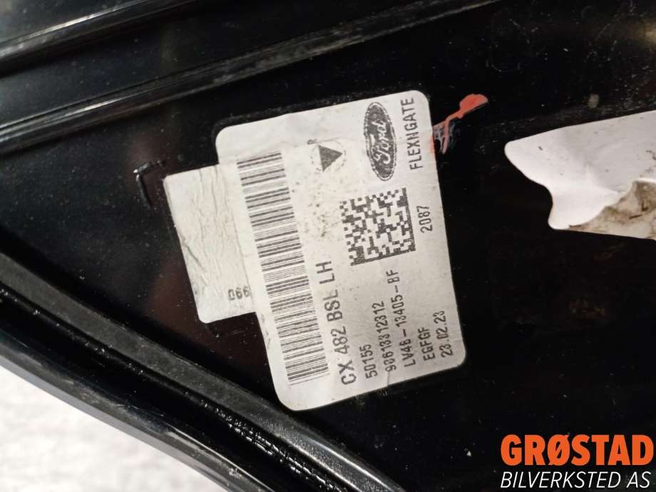 Baklykt venstre ytre til Ford Kuga 2019-->> (Type III)  (2696786|)
