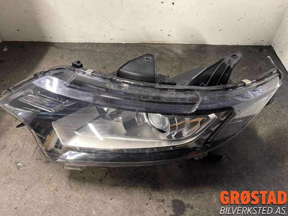 Frontlykt venstre halogen til Mitsubishi Outlander 2015-->> (Type III, Fase 2)  (8301C853|)