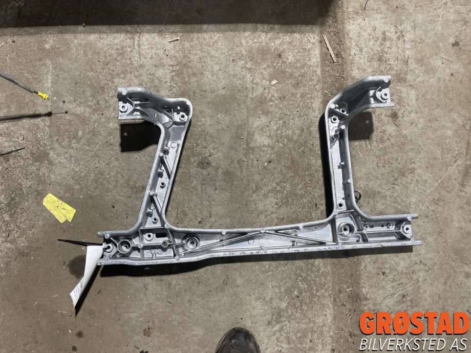 Motorrom diverse til Toyota bZ4X 2022-->> (5102542010|)