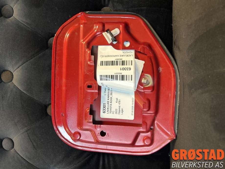 Ladeluke karosseri elbil til Toyota bZ4X 2022-->> (773D042010|)