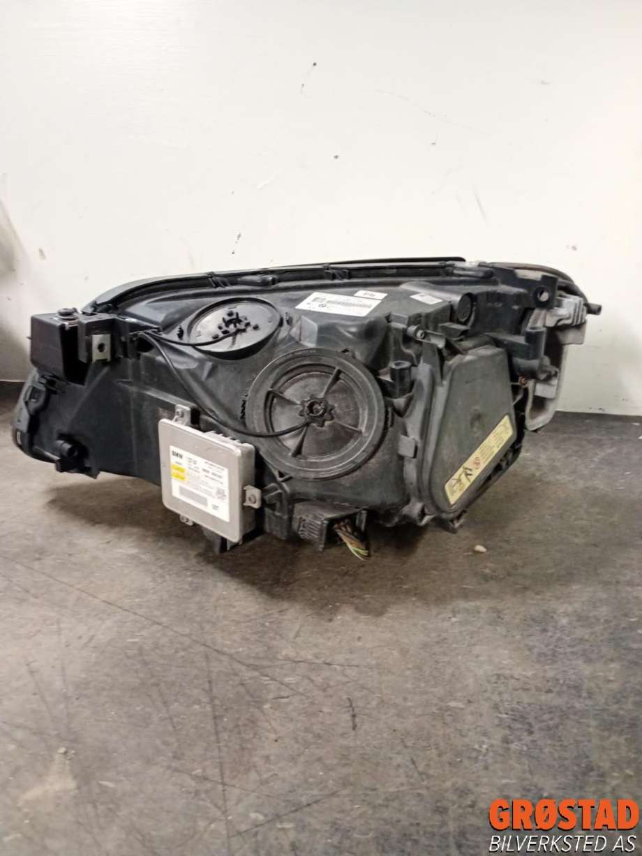 Frontlykt høyre xenon til BMW 7-Serie 2009-2015 (F01/F02/F03/F04) (F01/F02/F03/F04) (63 11 7 225 230|)