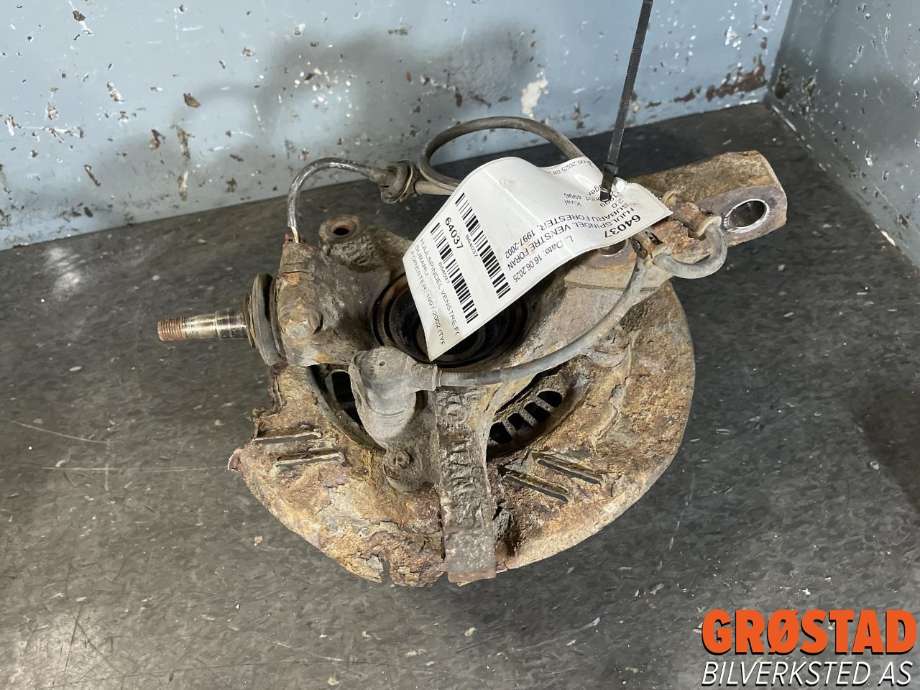 Hjulspindel venstre foran til Subaru Forester 1997-2002 (Type I)  (28012AA014|28012AA032|28012AA012)