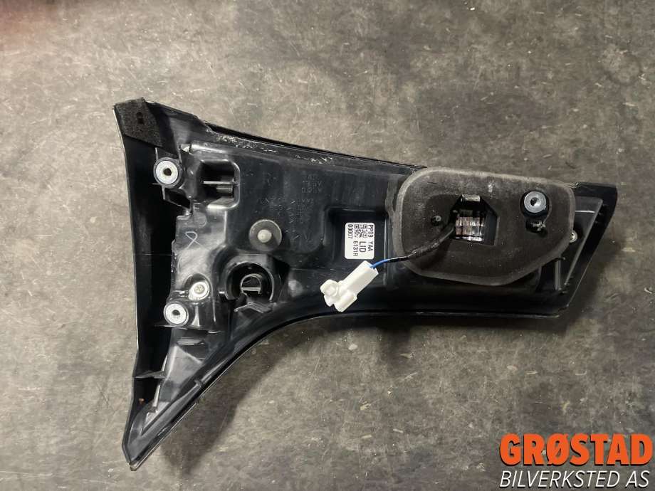 Baklykt høyre indre til Suzuki SX4 S-CROSS 2013-->> (Type II) (35701-63T00|)