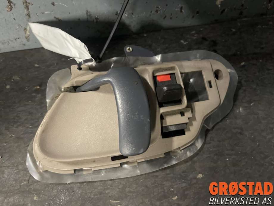Dørhåndtak inv høyre bak til Chevrolet Suburban, 1992-2001 (15708052)