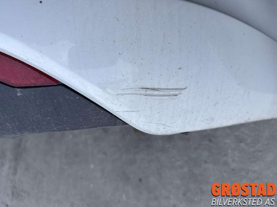 Støtfanger bak til Opel Insignia A 2009-2014  (23430214|13344153|13287465)