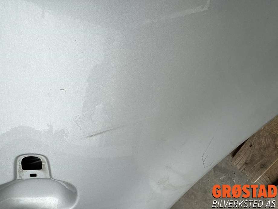 Dør høyre bak til Suzuki SX4 S-CROSS 2013-->> (Type II) (68003-61M00-000|)
