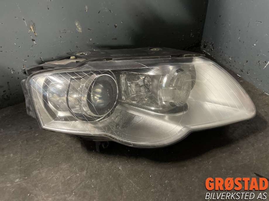 Frontlykt høyre xenon til VW Passat, 2005-2010 (B6) (B6) (3C0 941 754 G)