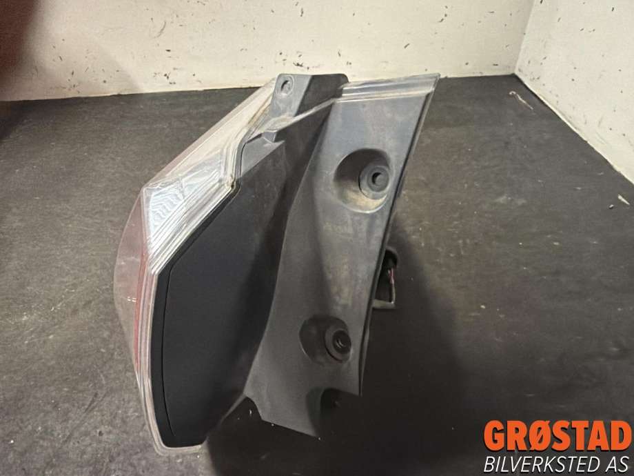 Baklykt venstre ytre til Nissan X-Trail 2014-2022 (T32) (T32) (265554CA0B|265554CA0C|)