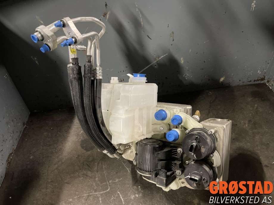 Aircondition radiator til Tesla Model Y, 2021-2024 (Type I)