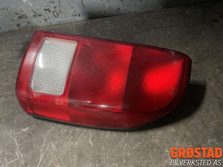 Baklykt høyre til Suzuki Grand Vitara, XL-7, 2001-2007 (36255-65D00-000)