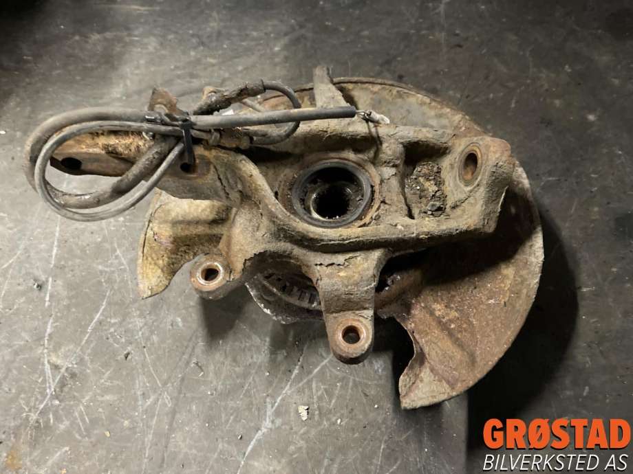 Hjulspindel venstre foran til Suzuki Grand Vitara, XL-7 2001-2007 (45151-65DV1-000|45151-65DV1|)