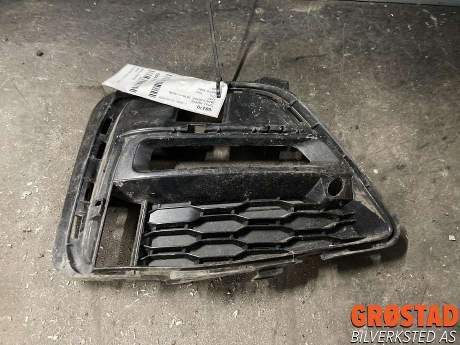 Grill høyre til BMW 3-Serie, 2018-->> (G20) (G20) 