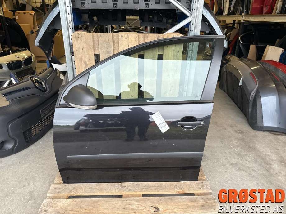 Dør venstre foran til VW Golf V, Combi 2003-2008 (1K4 831 105 G|1K4 831 301 AB|)