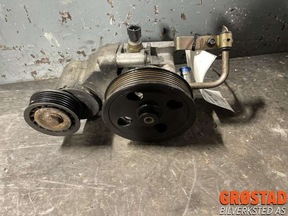 Servo pumpe mekanisk til Ford Focus, 2004-2007 (Type II, Fase 1) (1145276)
