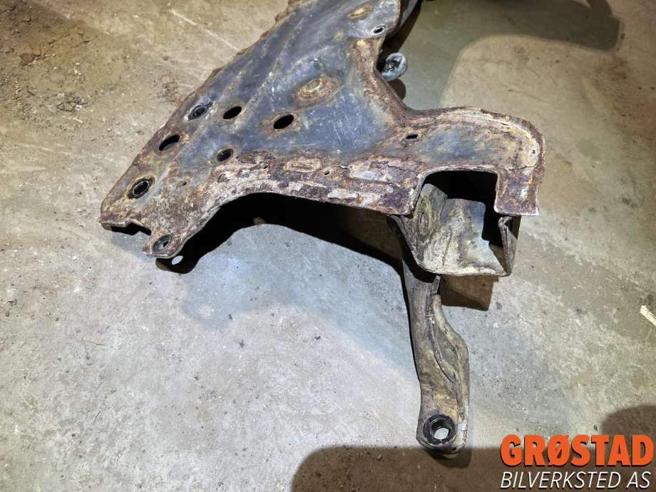 Travers foran hoved til Ford Focus 2004-2007 (Type II, Fase 1) (1812821|)