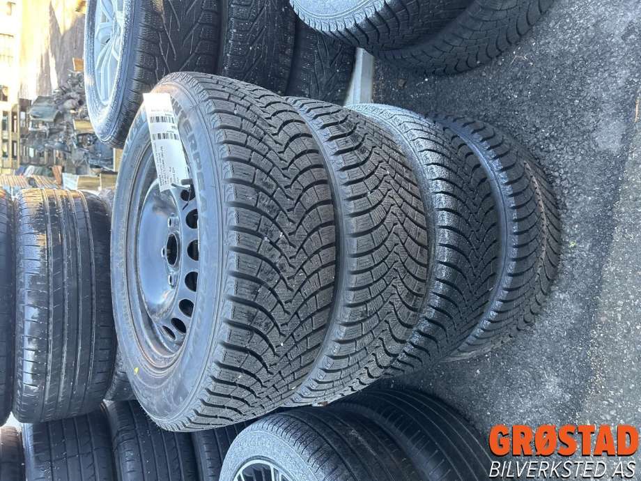 Hjulsett stål vinter til VW Golf V, Combi 2003-2008 (5X112|1K0601027C|)