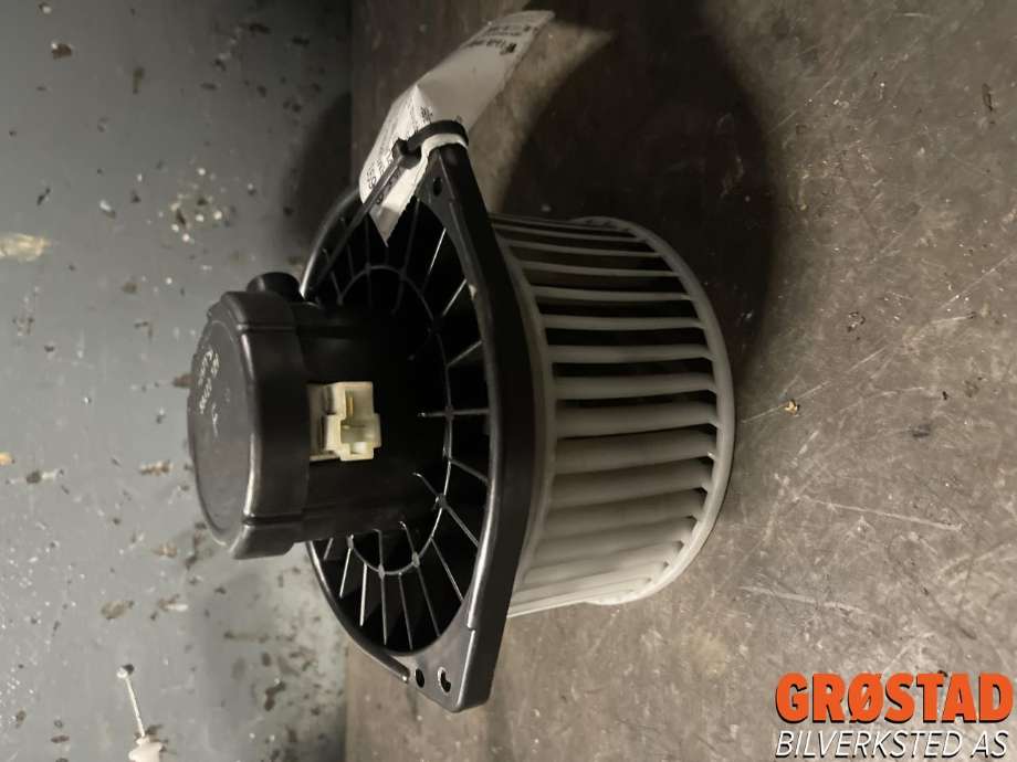 Varmeapparat motor til Suzuki Grand Vitara, XL-7, 2001-2007 (74250-54J10-000)