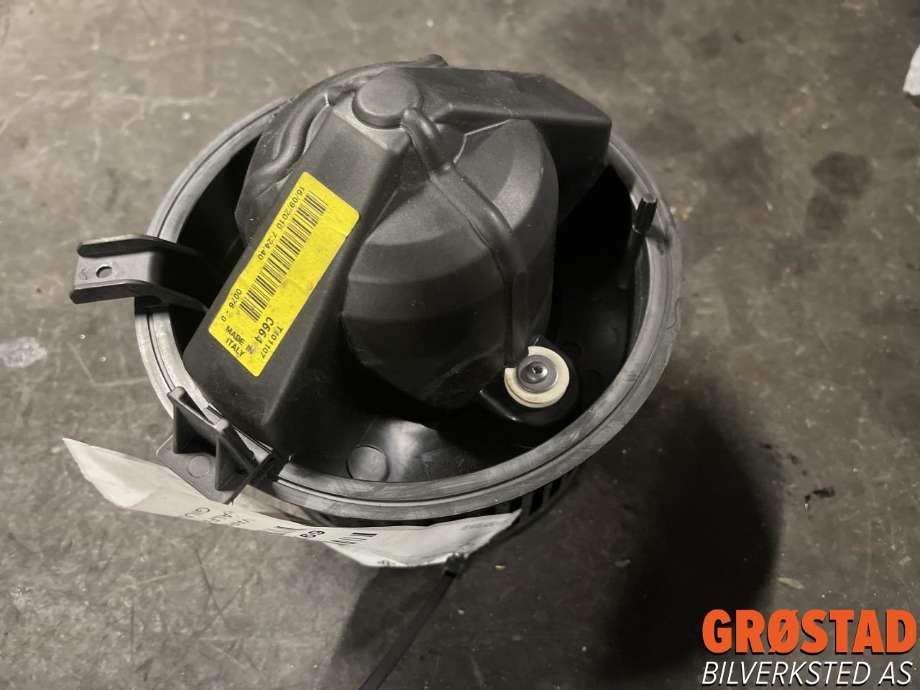 Varmeapparat motor til Alfa Romeo Giulietta, 2010-2018  (77365569)