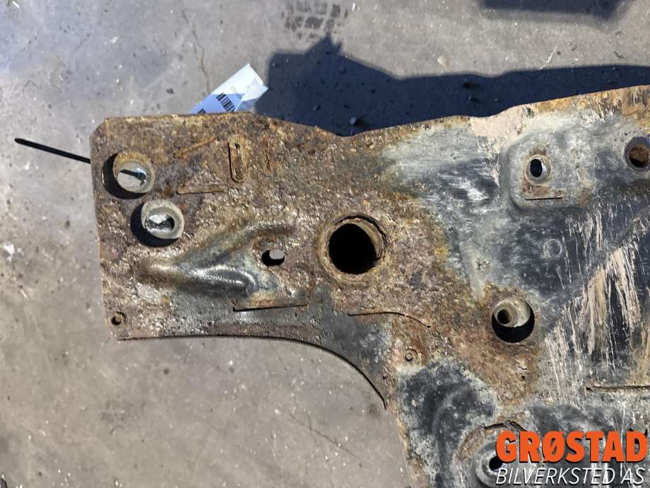 Travers foran hoved til Alfa Romeo Giulietta 2010-2018  (50520089|50521542|)