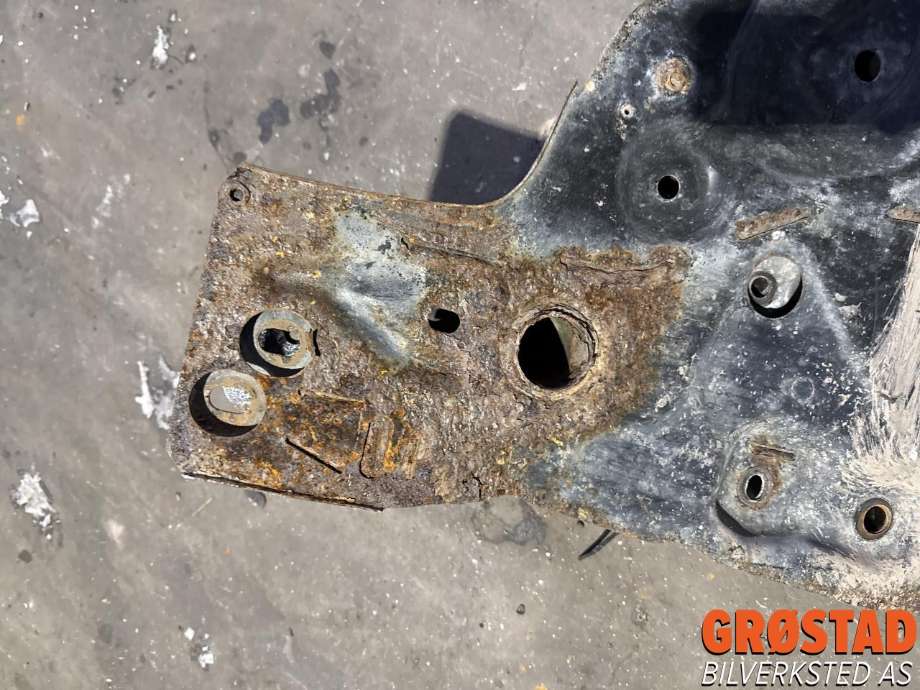 Travers foran hoved til Alfa Romeo Giulietta 2010-2018  (50520089|50521542|)