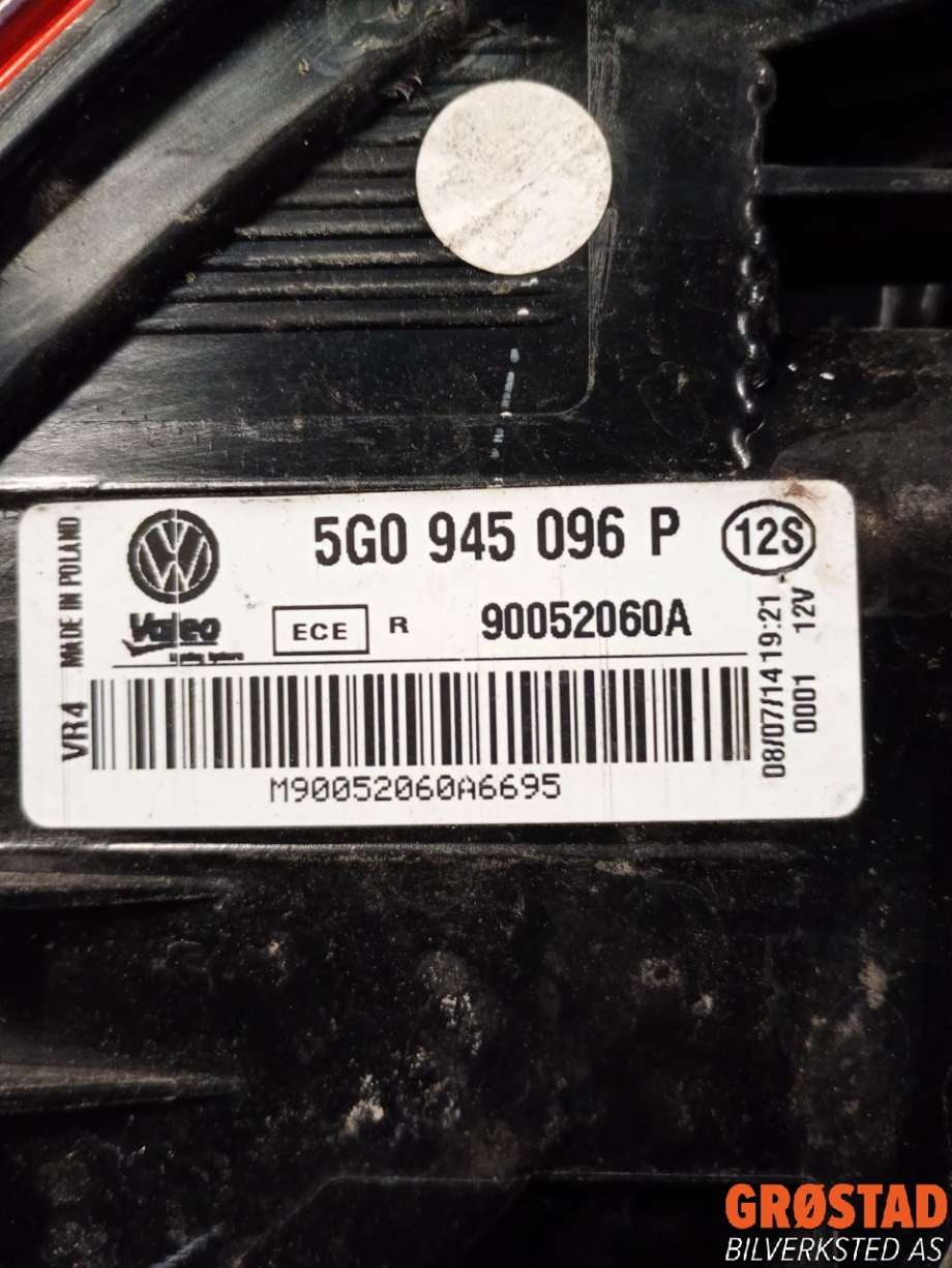 Baklykt høyre ytre til VW Golf VII 2012-2017 (Fase 1)  (5G0 945 096 P|)