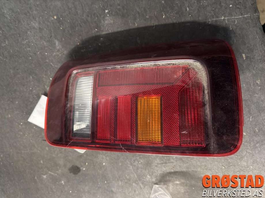 Baklykt høyre til VW Caddy, 2015-2020 (Type III, Fase 3)  (2K1 945 096 AC)