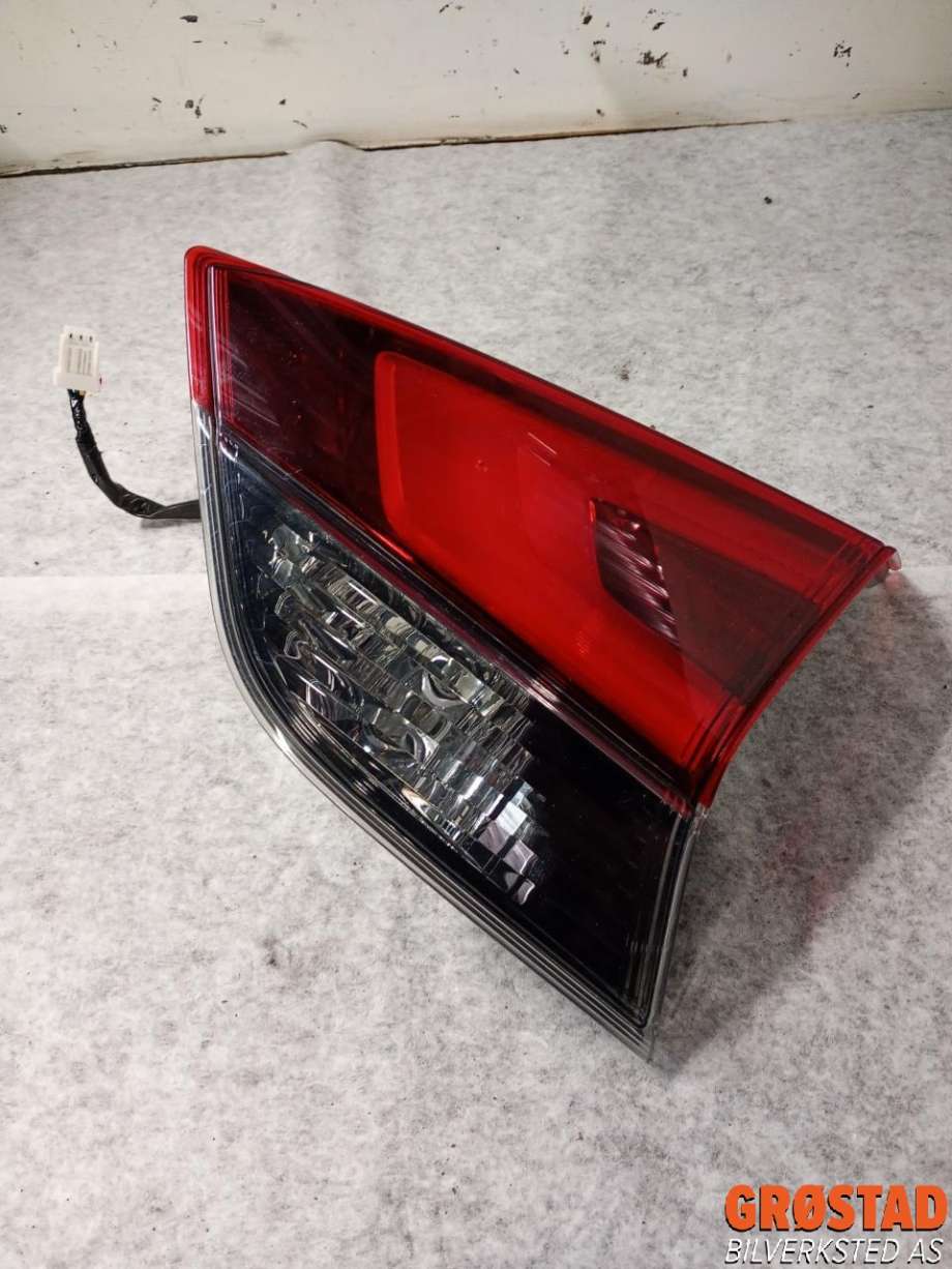 Baklykt høyre indre til Nissan X-Trail 2014-2022 (T32) (T32) (265506FP5A|265506FP5B|)