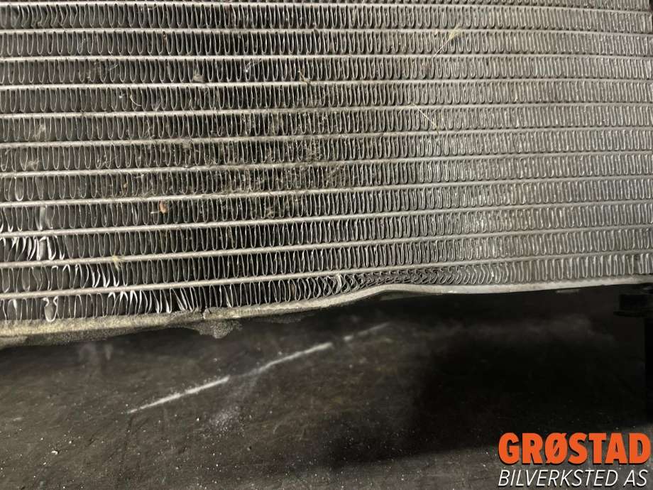 Radiator (automat gir) til Ford Kuga 2013-2019 (2439725|)