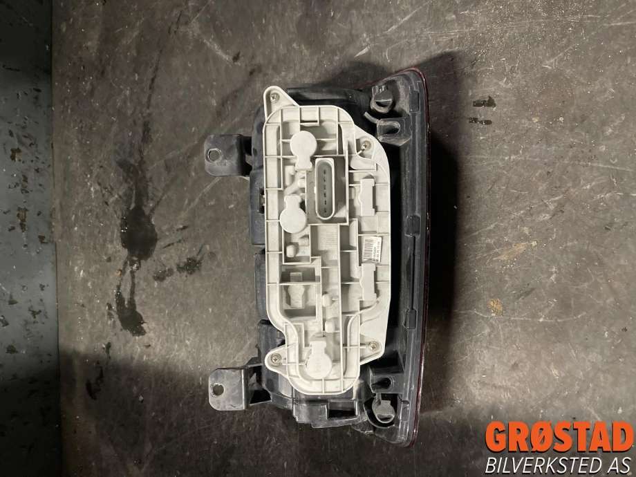Baklykt høyre til VW Caddy 2015-2020 (Type III, Fase 3)  (2K1 945 096 AC|)