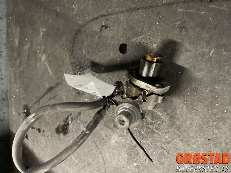 Bensinpumpe mekanisk til Toyota Avensis, 2003-2008 (Type II) (2310028032)