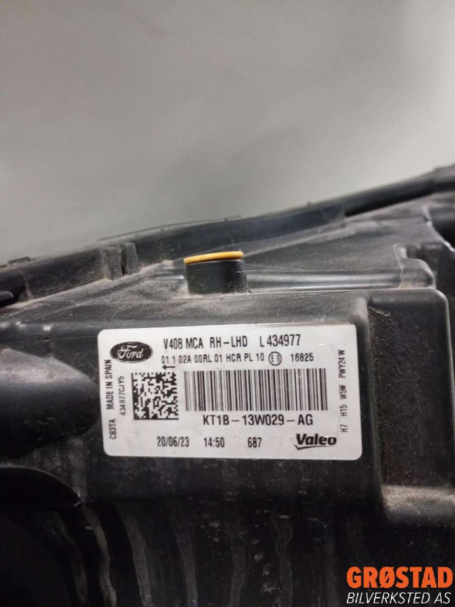 Frontlykt høyre halogen til Ford Transit Connect 2018-->> Type II, Fase 2  (2646596|)