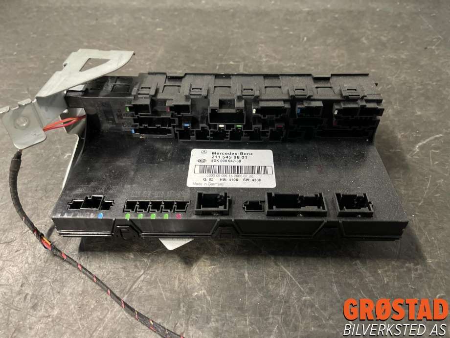 Styreenhet (SAM - Signal Acquisition Module) til Mercedes E-Klasse 2002-2006 (Fase 1) (W211) (W211) (A 211 545 95 01|A 211 545 57 01|A 211 545 88 01)