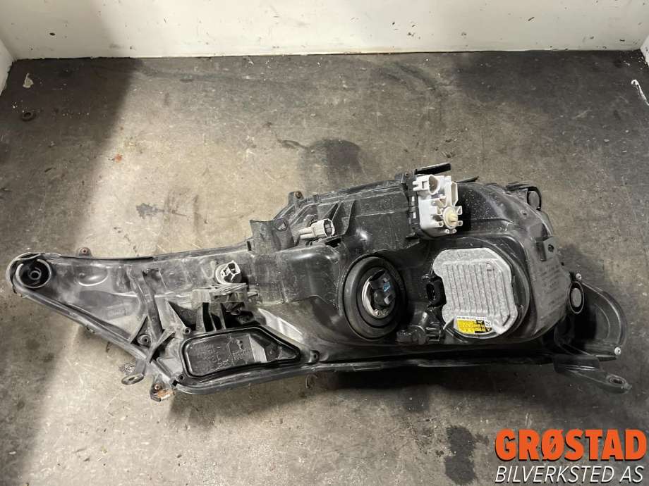 Frontlykt venstre xenon til Toyota RAV4 2013-2015 (Type IV, Fase 1) (8118542572|8118542570|)