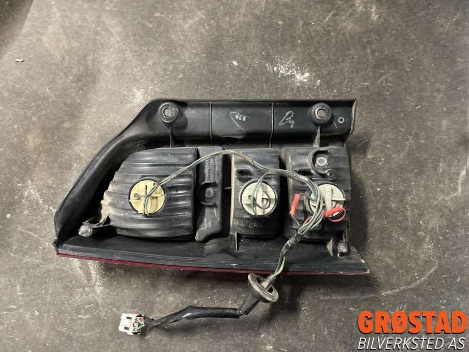 Baklykt høyre til Nissan Pathfinder 2005-2010 (Fase 1) (R51) (R51) (26550EB300|26550EB30C|)