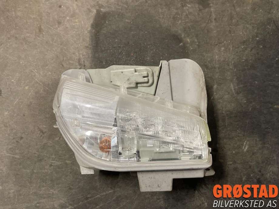 Kjørelys led høyre foran til Toyota Prius +7 2012-2020 (Type III) (stasjonsvogn) (stasjonsvogn) (8151147070|)